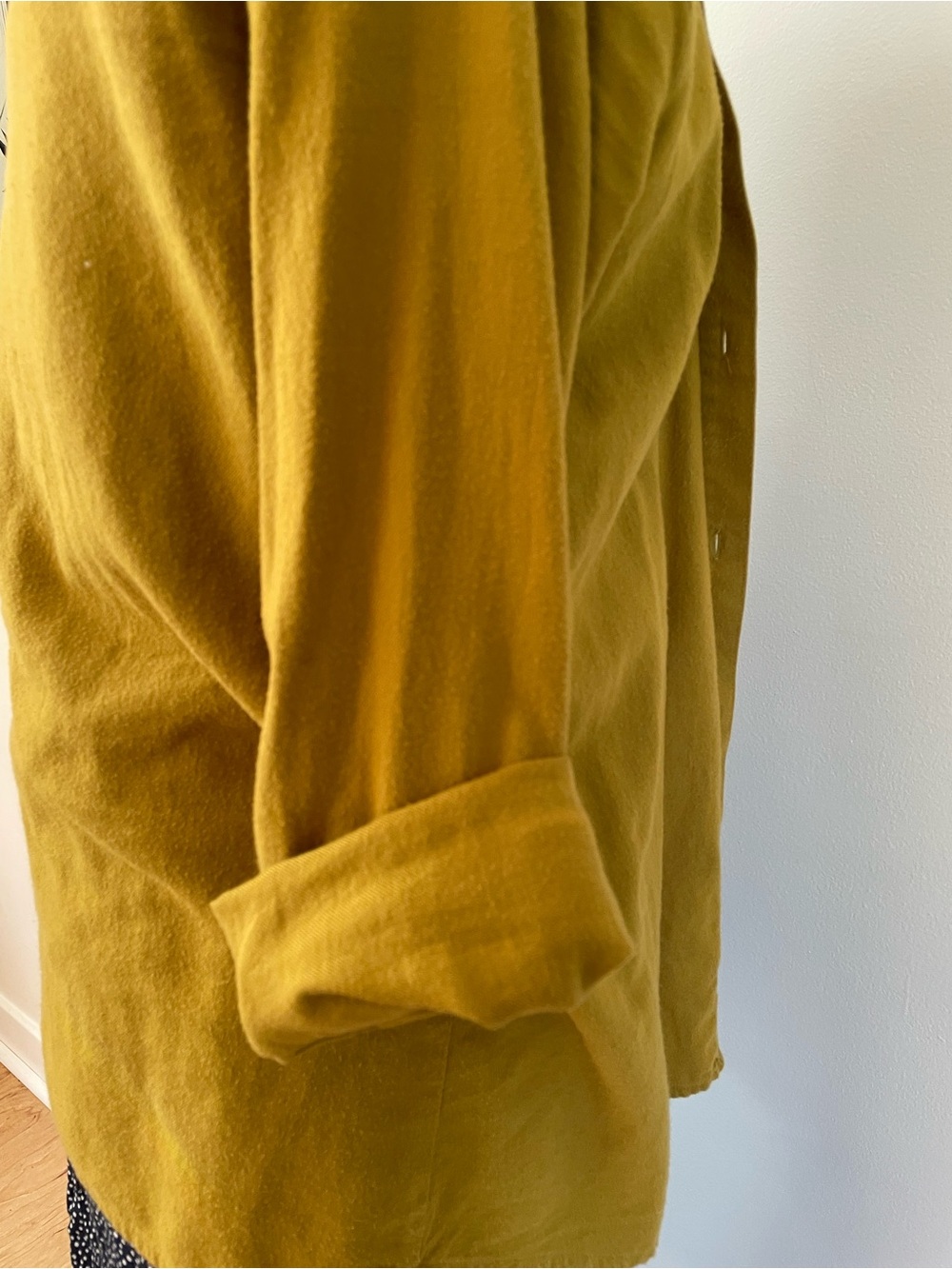 UNIQLO 100% Cotton button Down Long sleeve shirt - Picture 3 of 8
